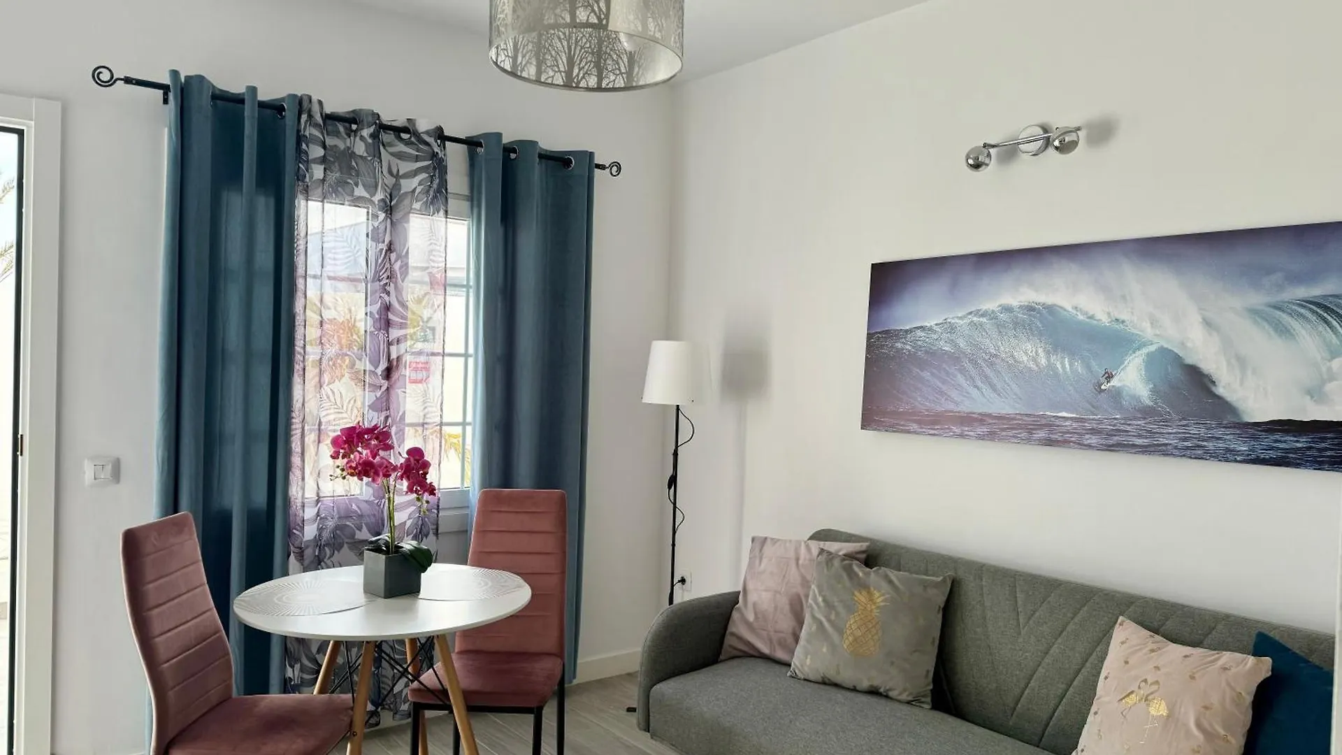 Villa Residencial El Guaidil Triquivijate 0*,